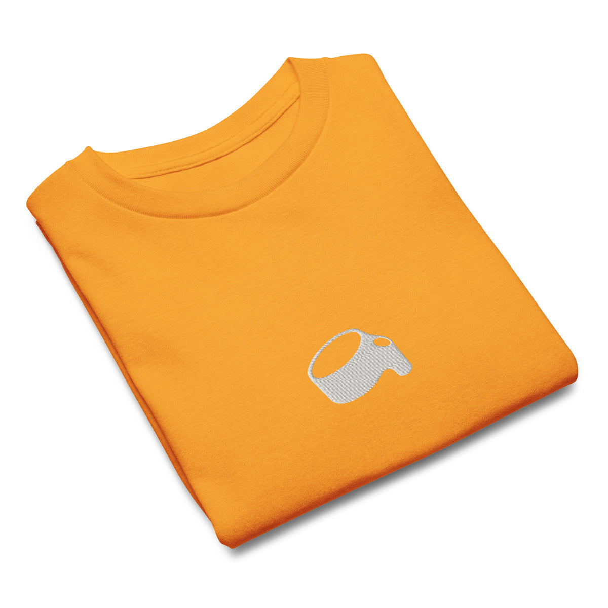 Opgevouwen oranjegeel kinder-t-shirt met een lichtgrijze korf op de borst